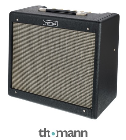 A selection of tube amplifier combos